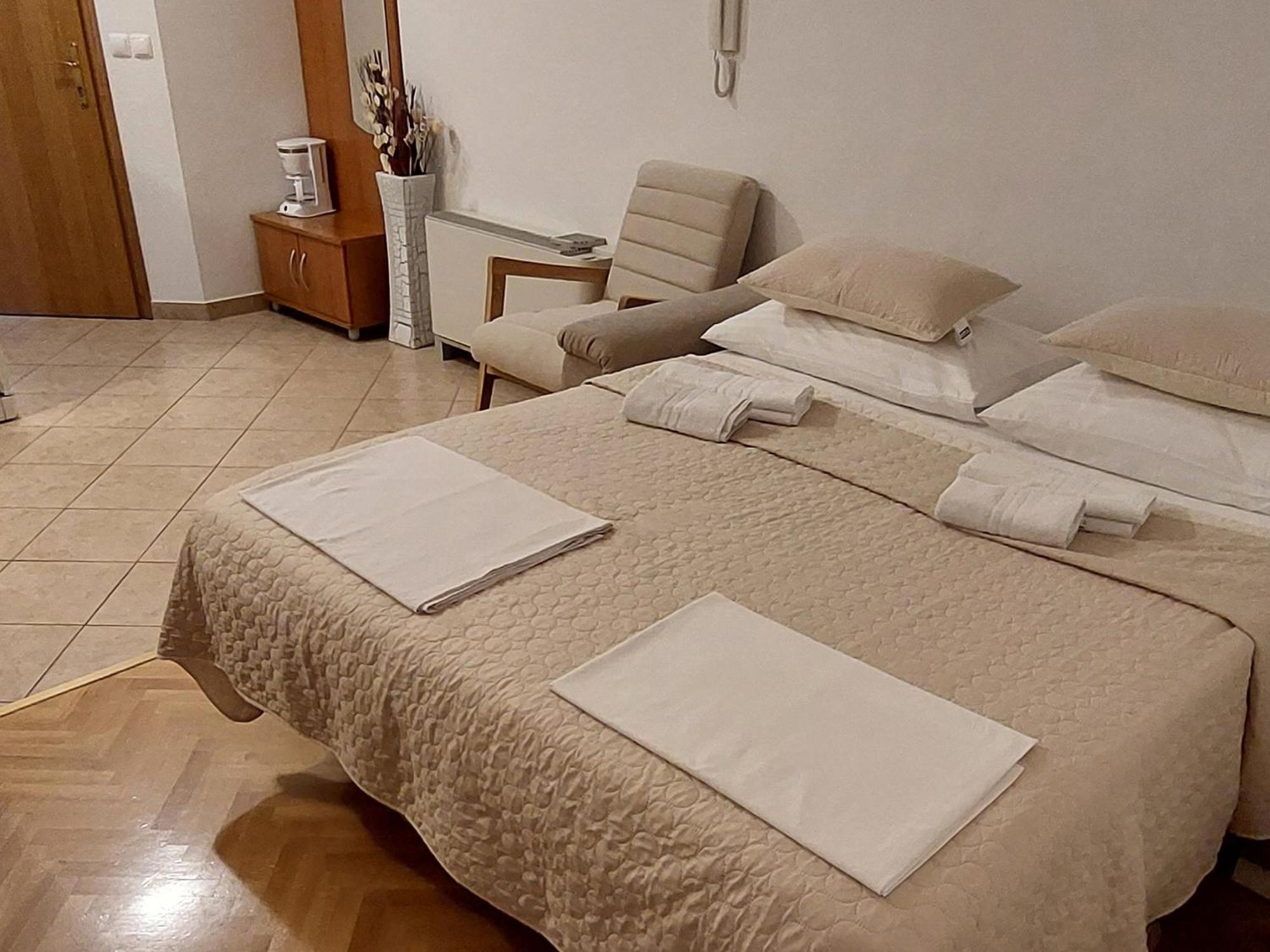 Apartments Villa Katarina Makarska Zimmer foto